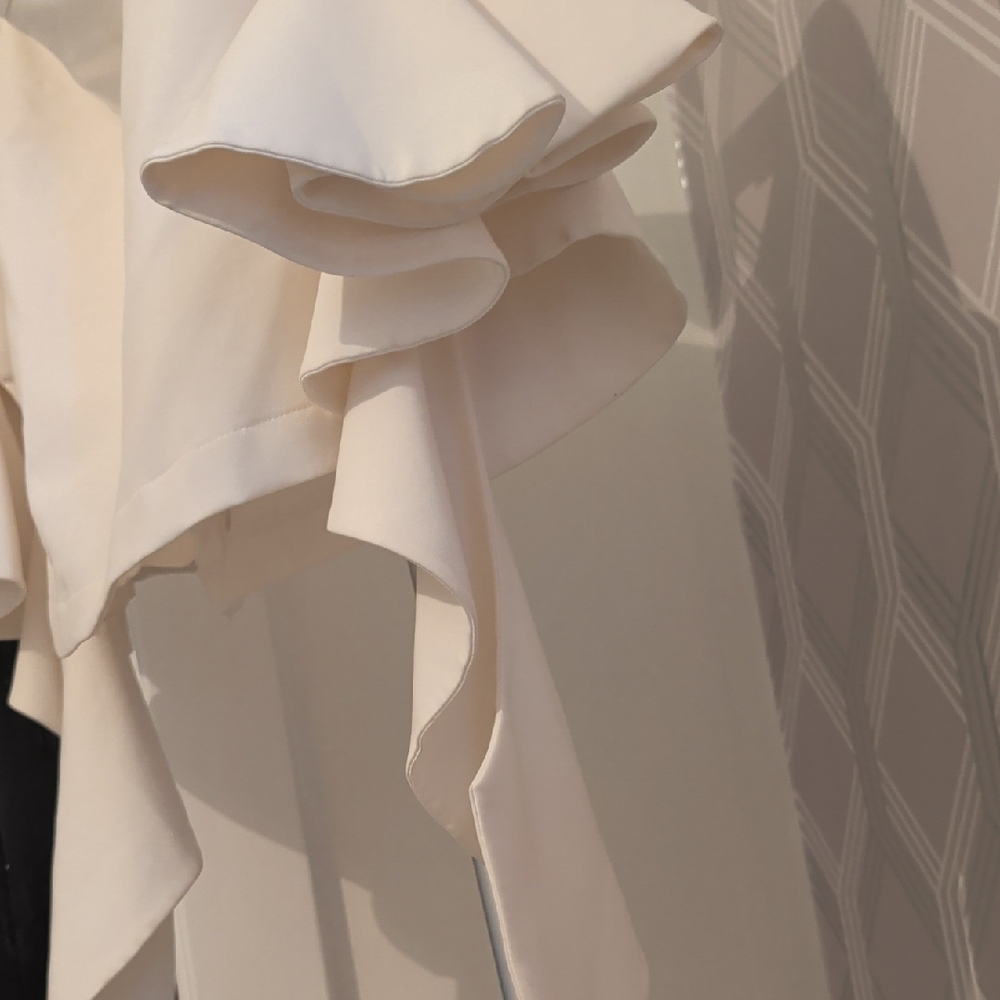 Cream Ruffle Sleeve Blouse - Picture 2 of 7